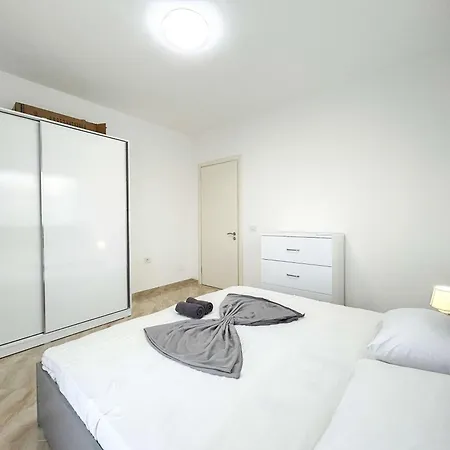 Appartement Albanian Dream House 716